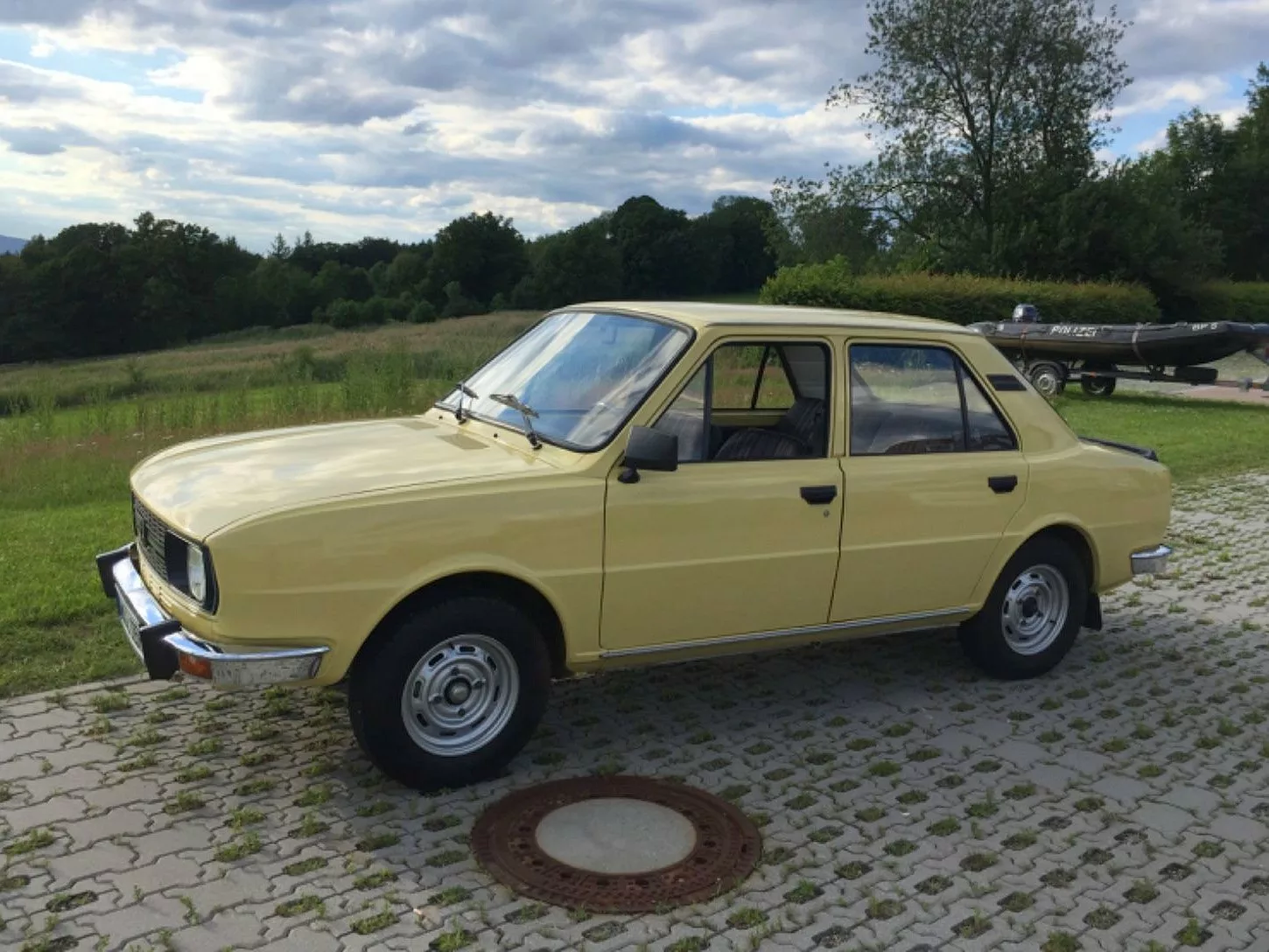 skoda-105-l-niski-przebieg