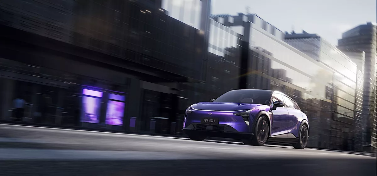 suv geely Jiyue 01 na drodze