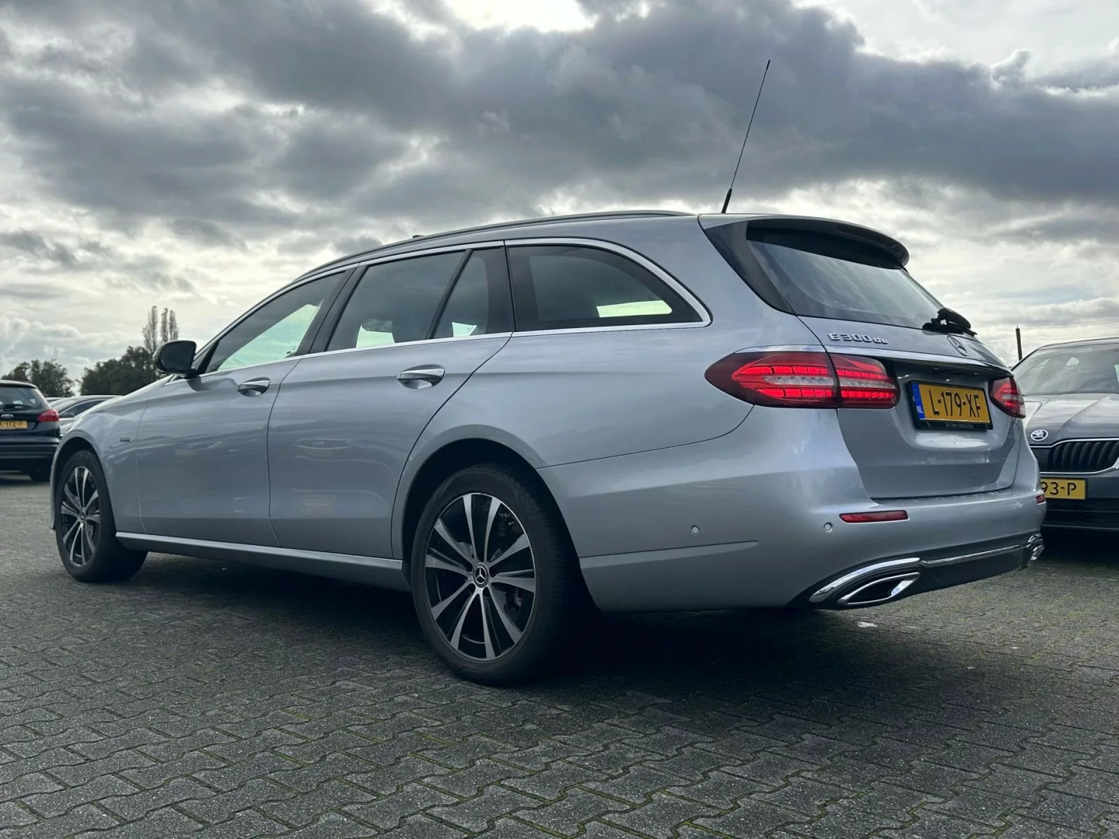 2-letni-mercedes-diesel-przebieg