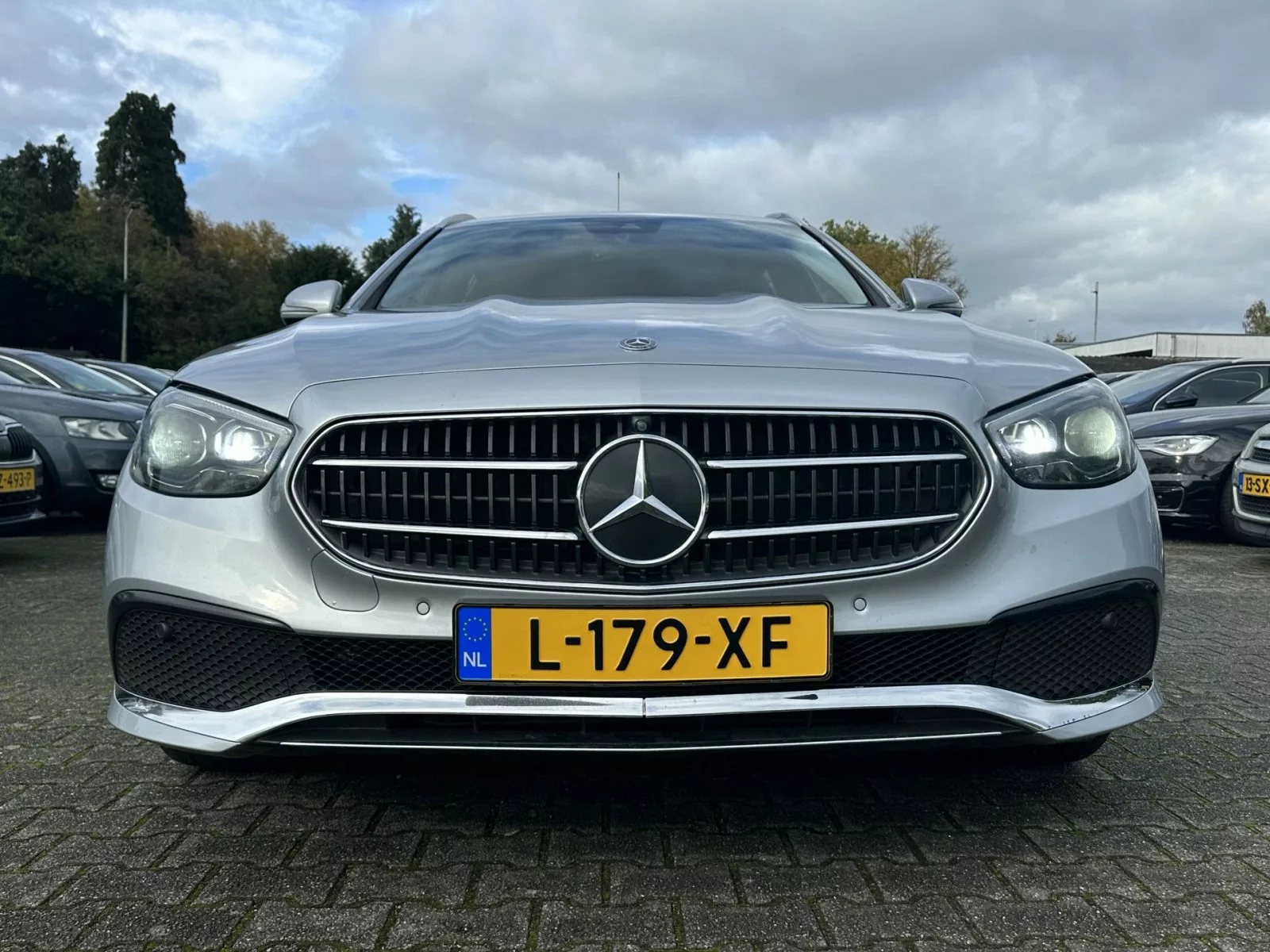 2-letni-mercedes-diesel-przebieg