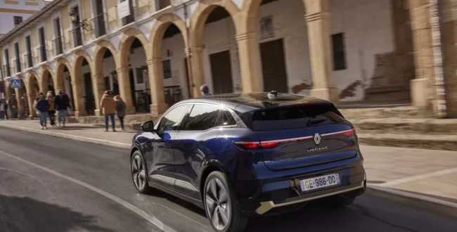 Uprzejmość na drodze. Ekspert tłumaczy, o czym powinni pamiętać kierowcy