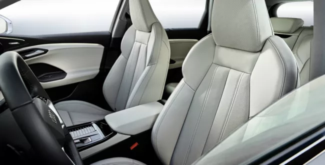 Audi Q6 e-tron wnętrze