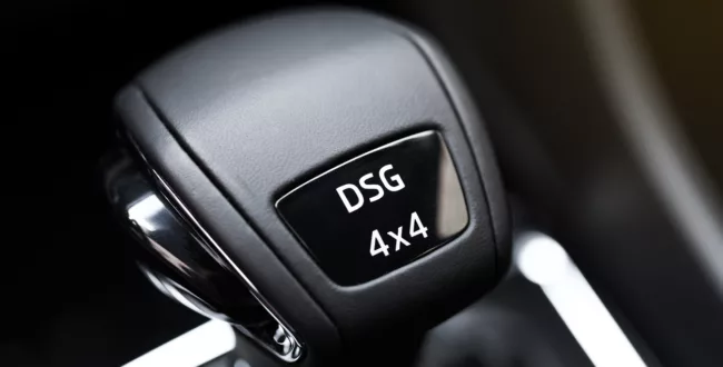 Automatyczna skrzynia biegów – 3 zasady, jak używać jej z głową