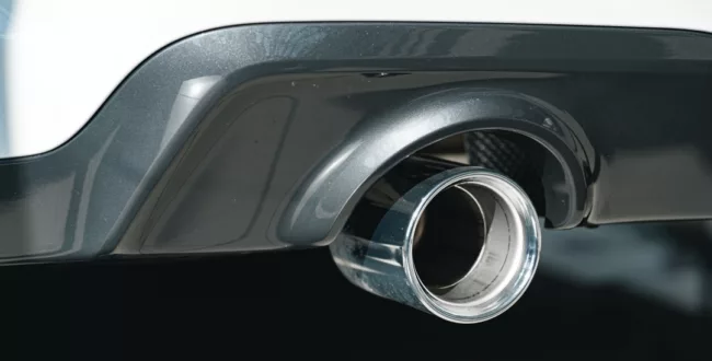 Głośny wydech – to może być przyczyną problemów