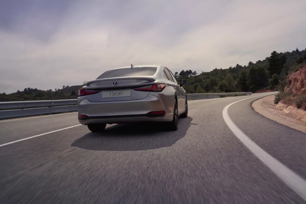 Lexus z ofertą sprzedażową modeli z 2023 roku