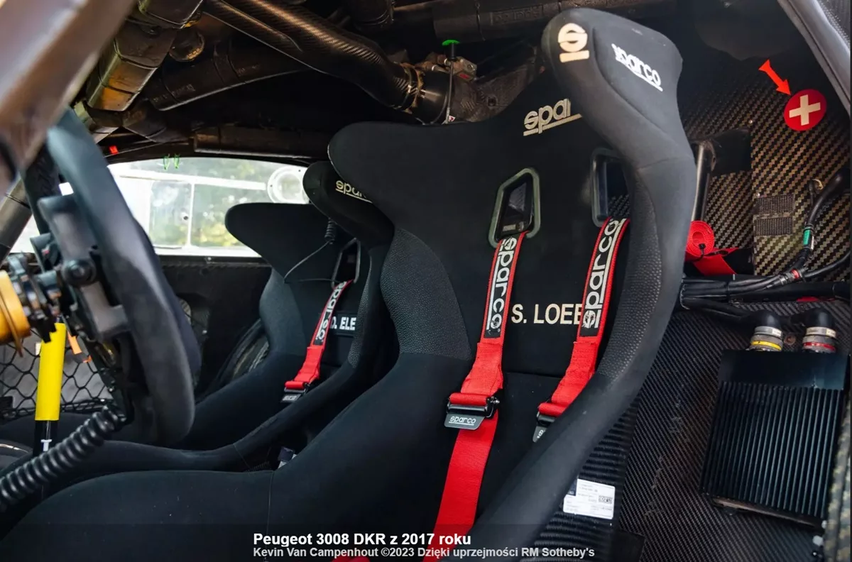 Peugeot 3008 DKR Dakar Loeb