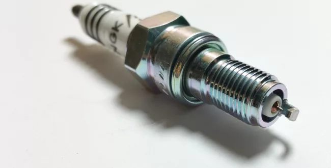 świece zapłonowe wymiana awaria