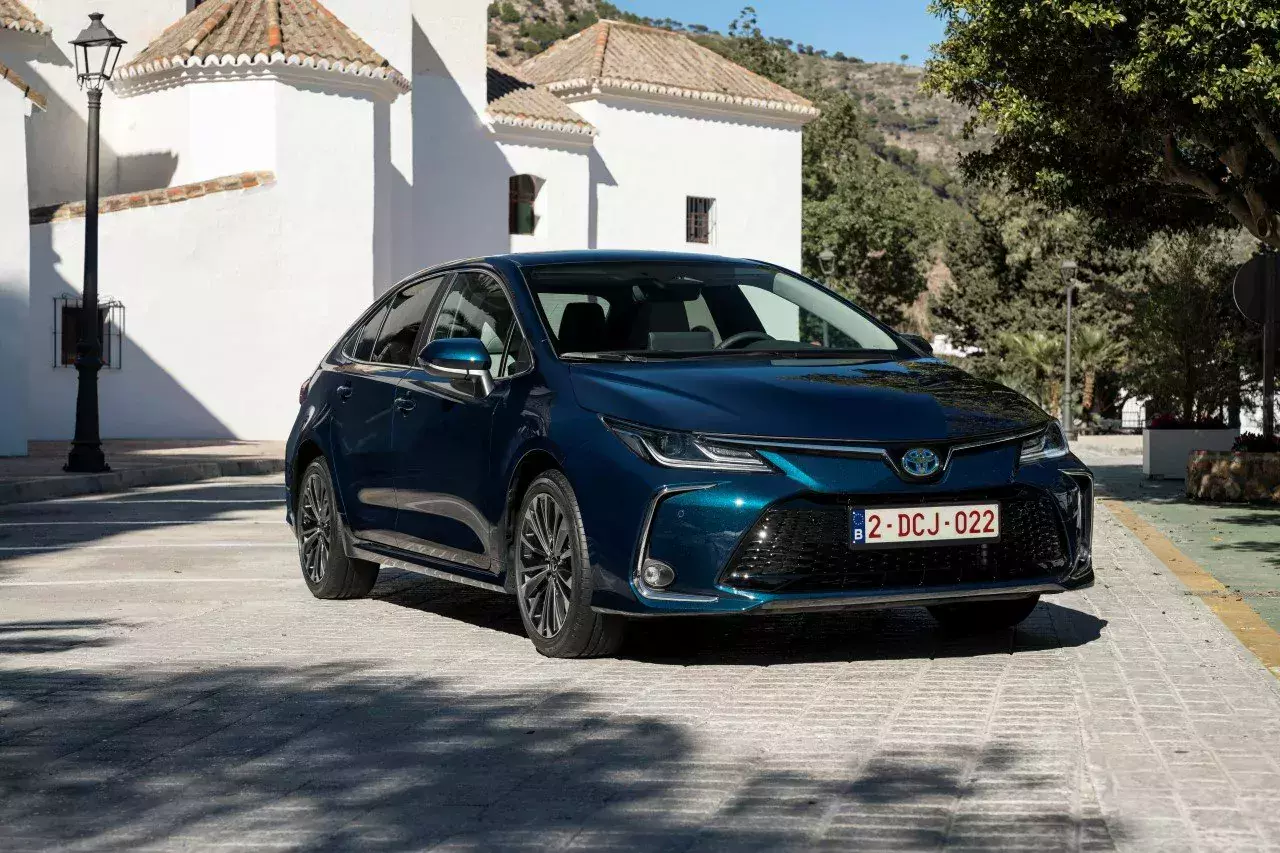 Toyota Corolla sedan