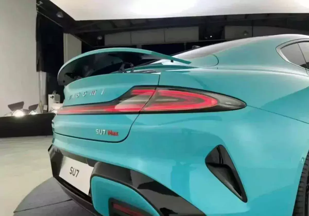 EV Xiaomi-SU7 samochód ujawniony przez CarChina