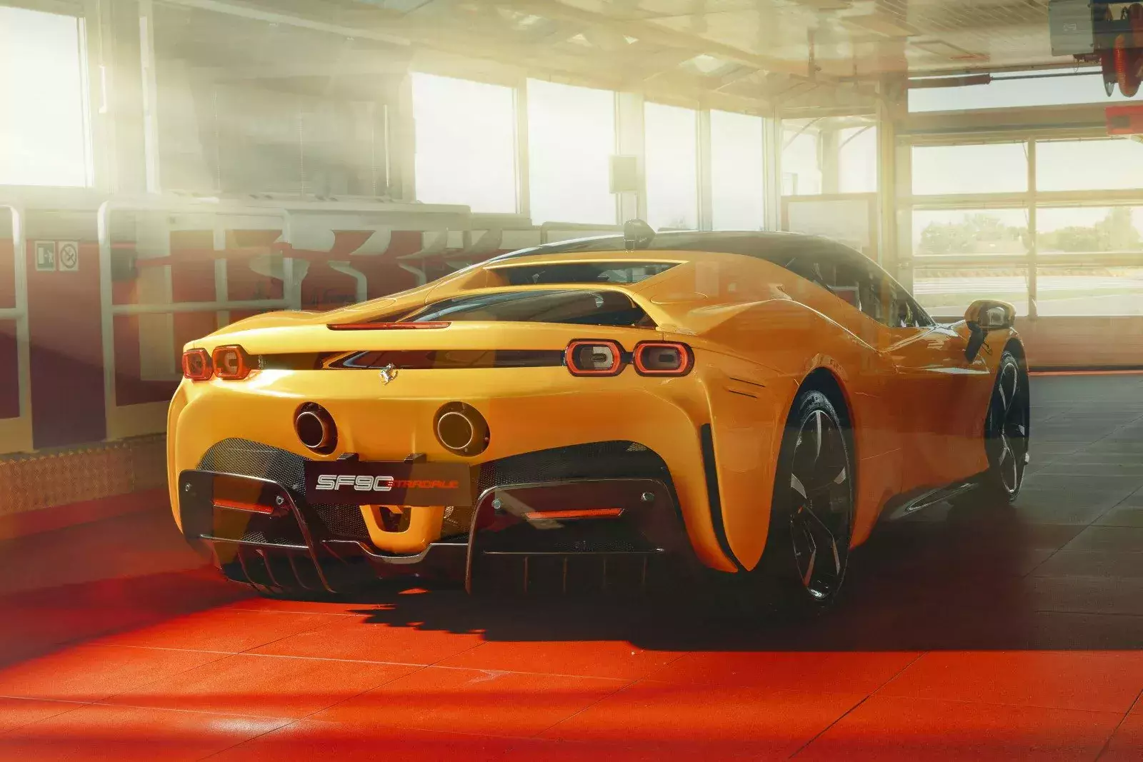bogaci-rosjanie-ferrari-lamborghini