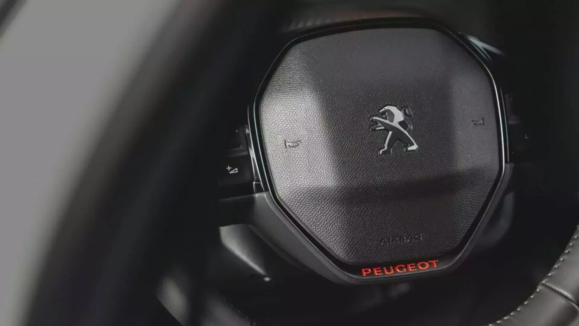 nowy-peugeot-208-rallye