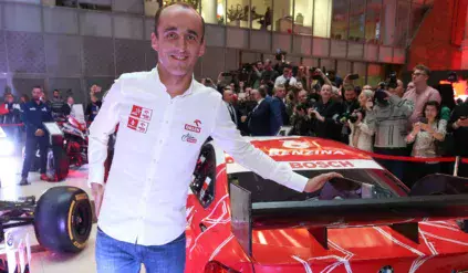 Oto BMW M4 DTM Roberta Kubicy na sezon 2020 bez żadnych tajemnic