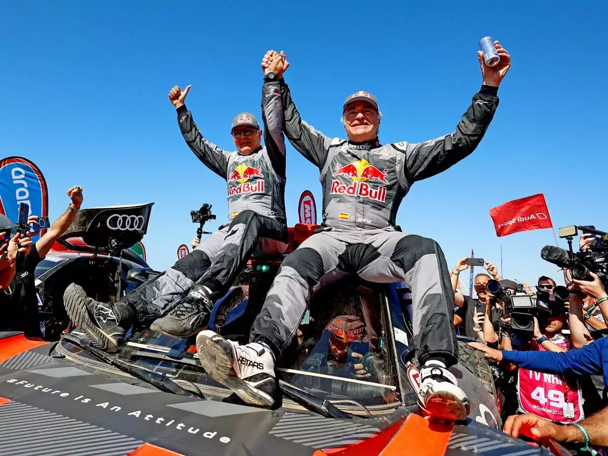 Audi świętuje historyczne zwycięstwo w Rajdzie Dakar