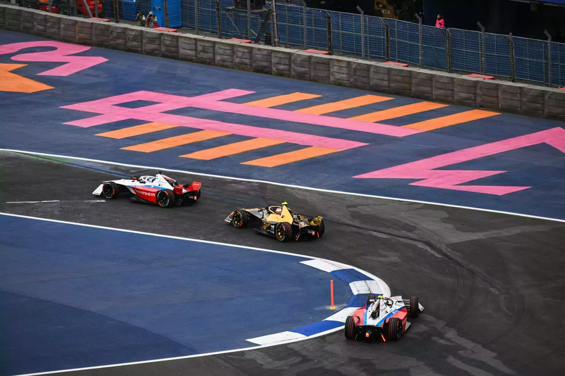 Formuła E Simon Galloway