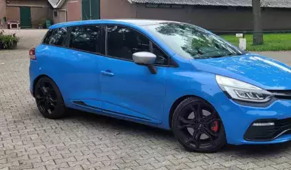 Renault_Clio_RS_kombi_2023