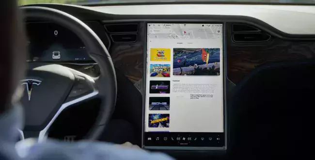 Tesla Infotainment hakerzy złamali zabezpieczenia Tesli