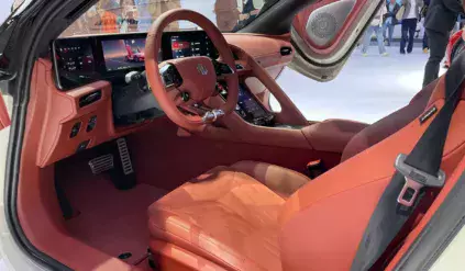 MG Cyberster Red Top Edition