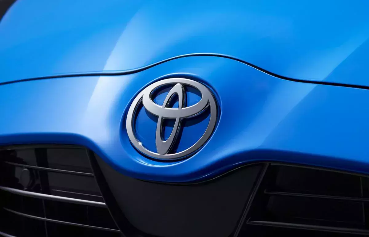 toyota logo