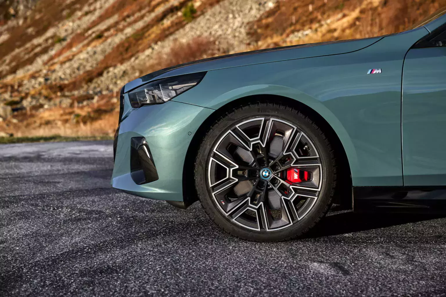 BMW-5-Series-Touring-21-1536x1152