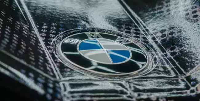 BMW logo media bank
