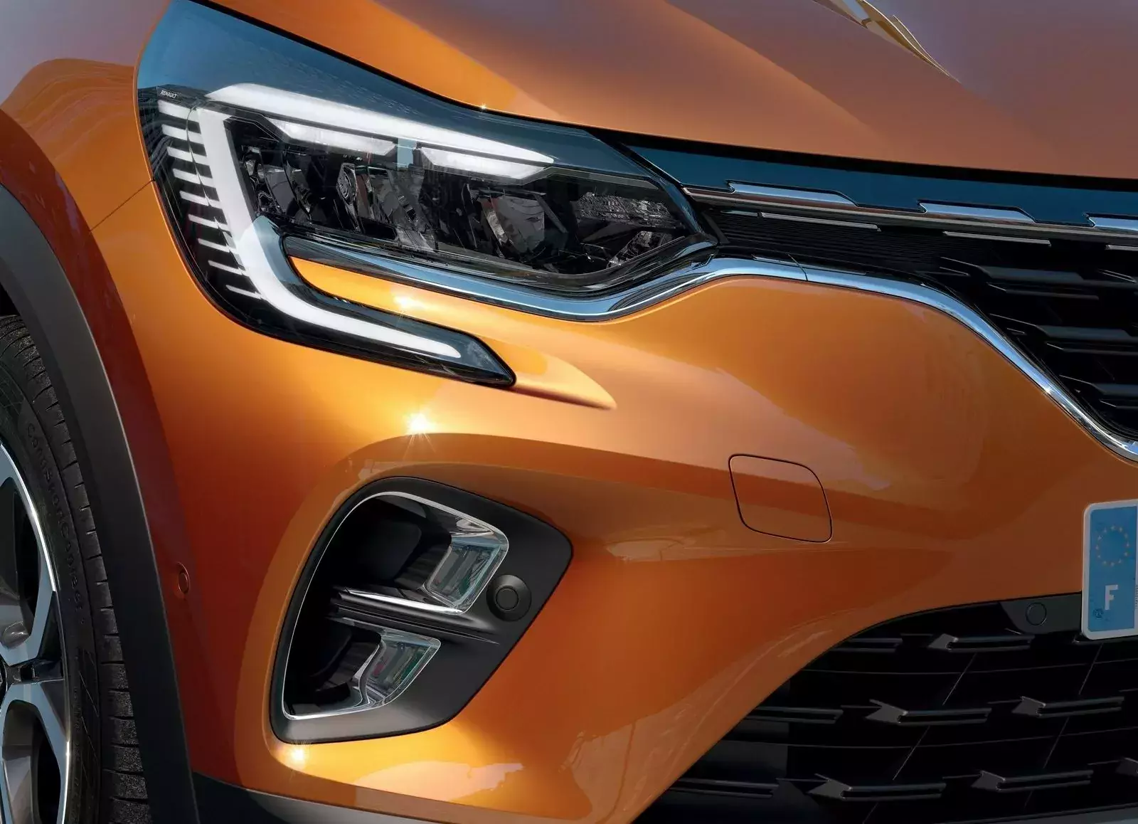 SUV Renault Captur sprzedaje się lepiej niż Dacia Duster