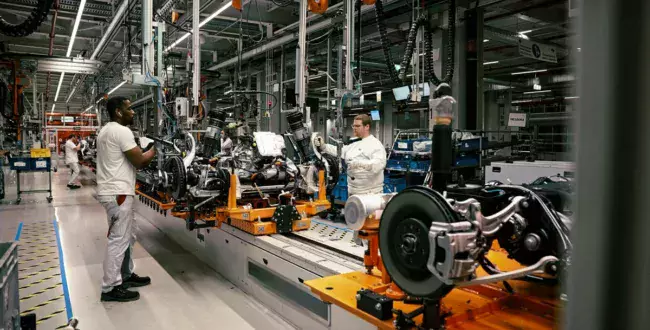 Audi zabiera głos w sprawie plotek o produkcji następcy Q8 e-tron. Dla belgijskiej fabryki to ważna informacja