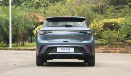 BYD Dolphin Honor Edition 2024 420 km