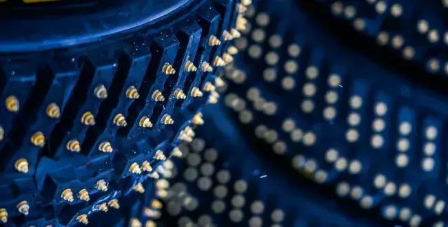 Opony rajdowe z kolcami / WRC