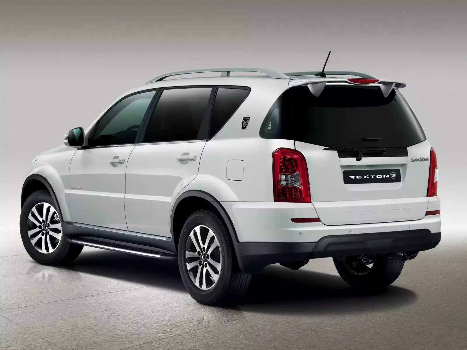 suv-ssangyong-rexton