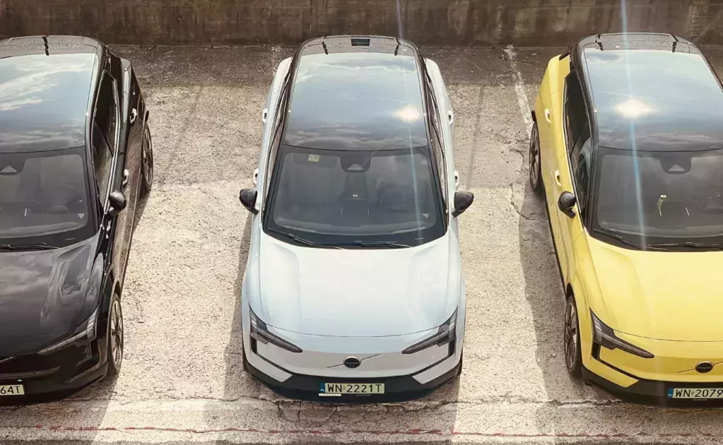 Jeździłem dwiema wersjami Volvo EX30 dookoła Jeziora Como. Nie spotkałem George’a Clooneya, ale i tak było wyśmienicie