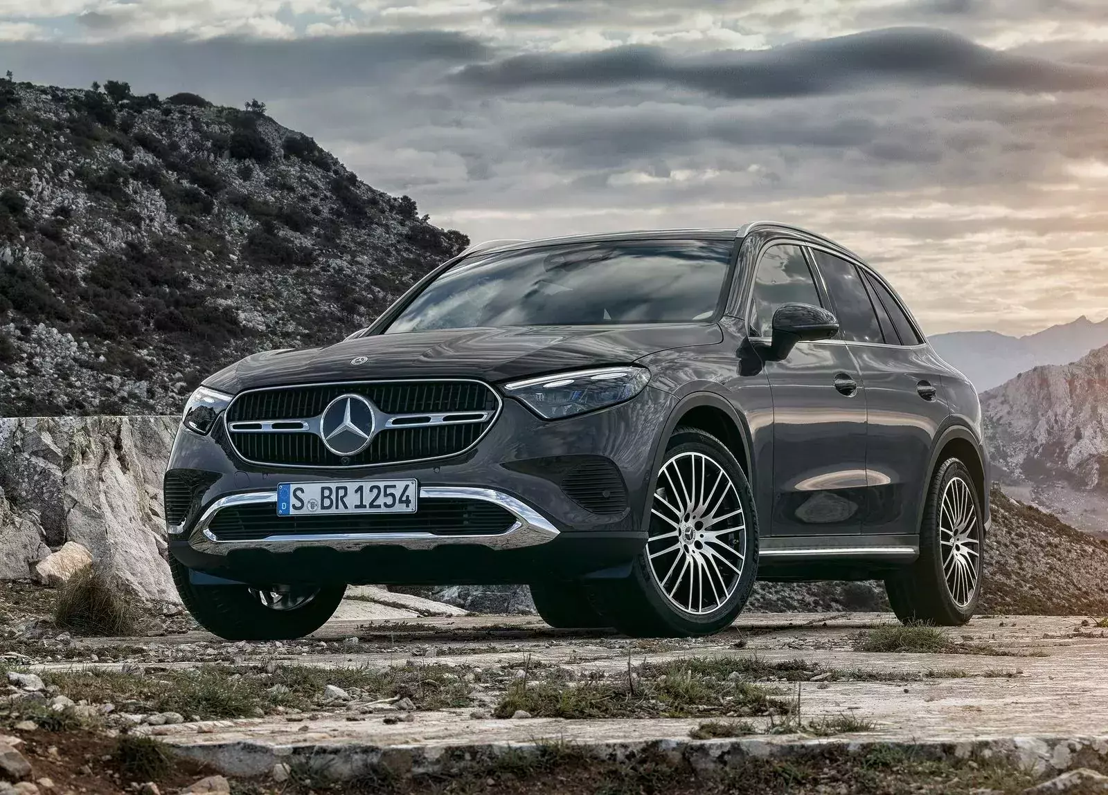 Mercedes-Benz GLC 2023