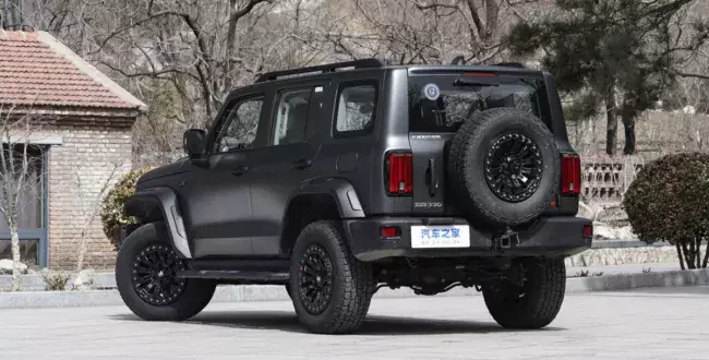 Nowy chiński samochód terenowy Tank 330