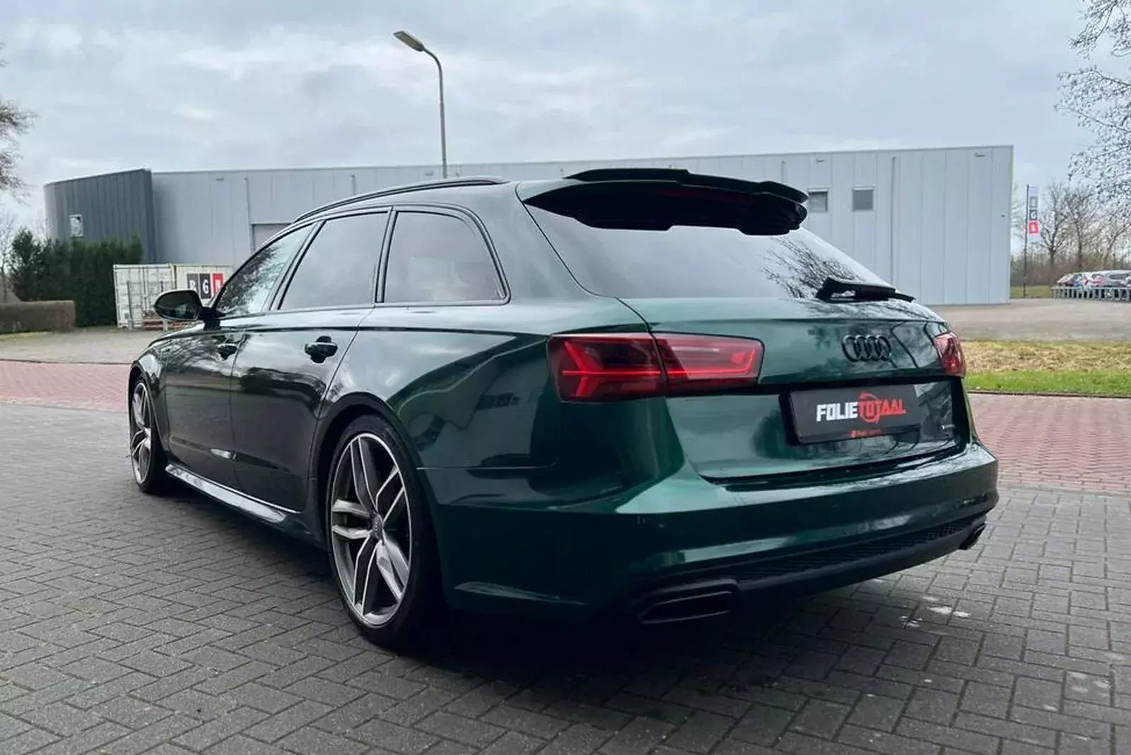 audi-a6-avant-jak-suv