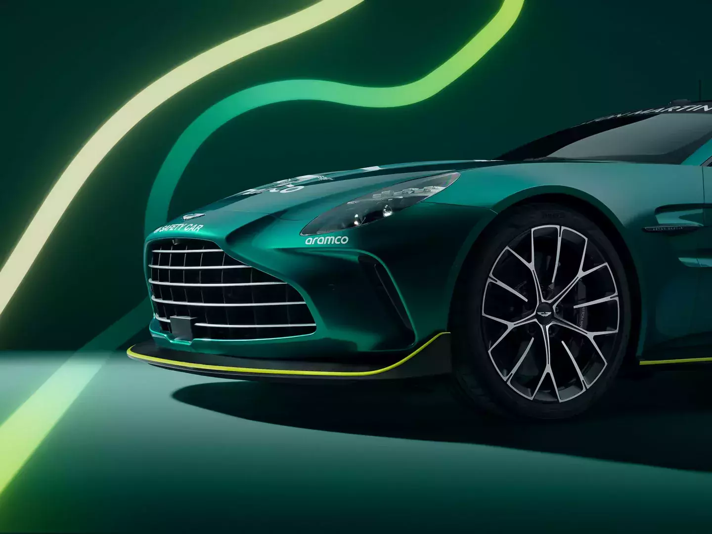 f1-aston-martin-safety-car