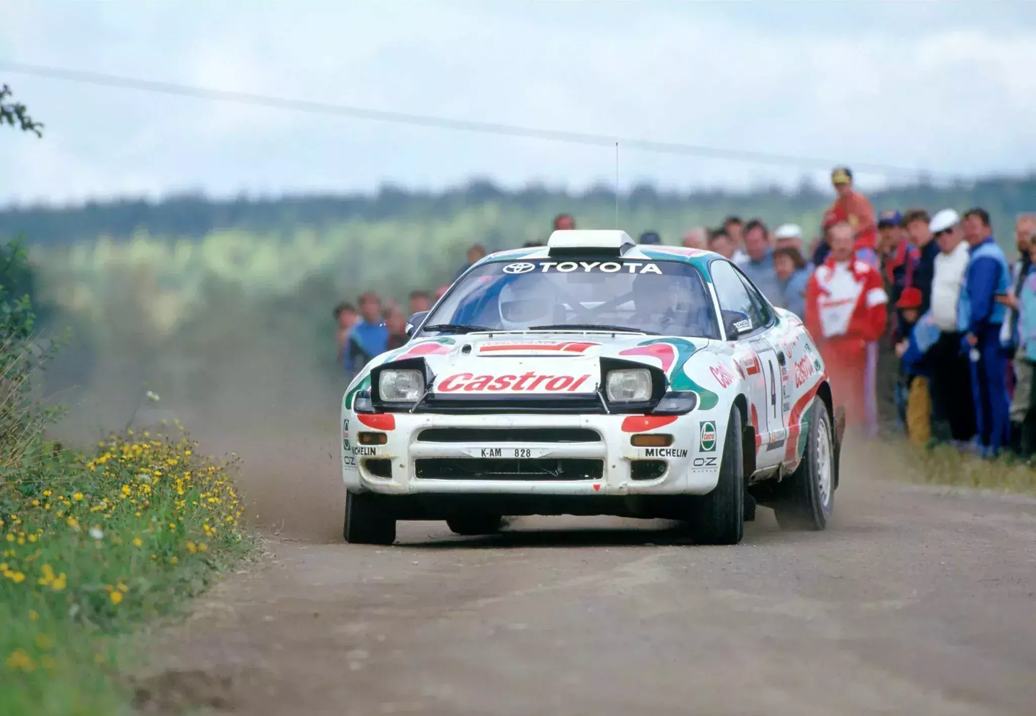 Juha Kankkunen / Denis Giraudet / Toyota Celica Turbo 4WD ST185 / Rajd 1000 Jezior 1993 / WRC