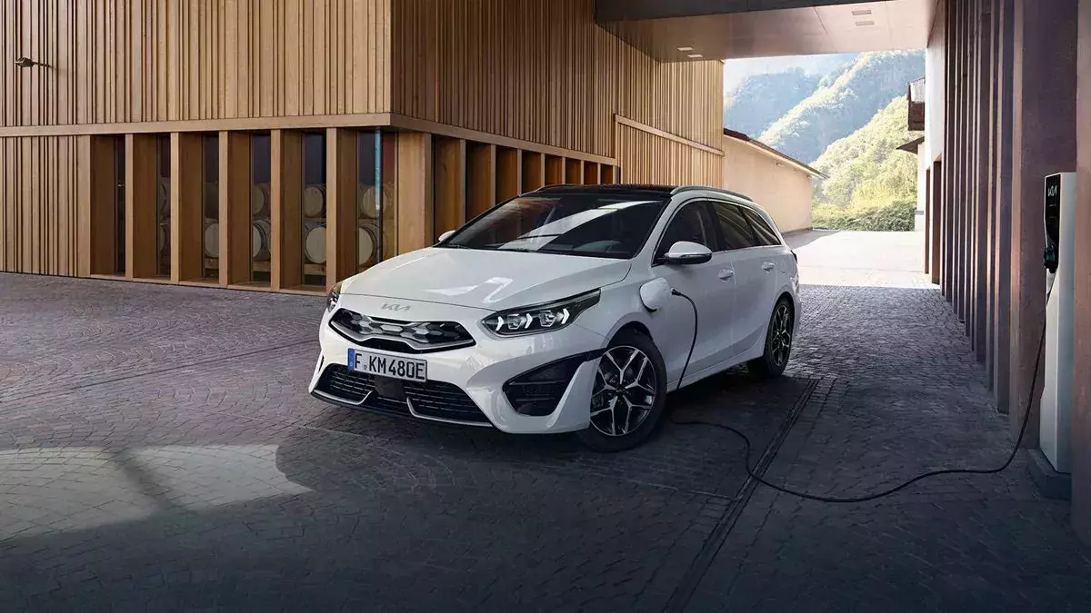 kia-ceed-kombi phev