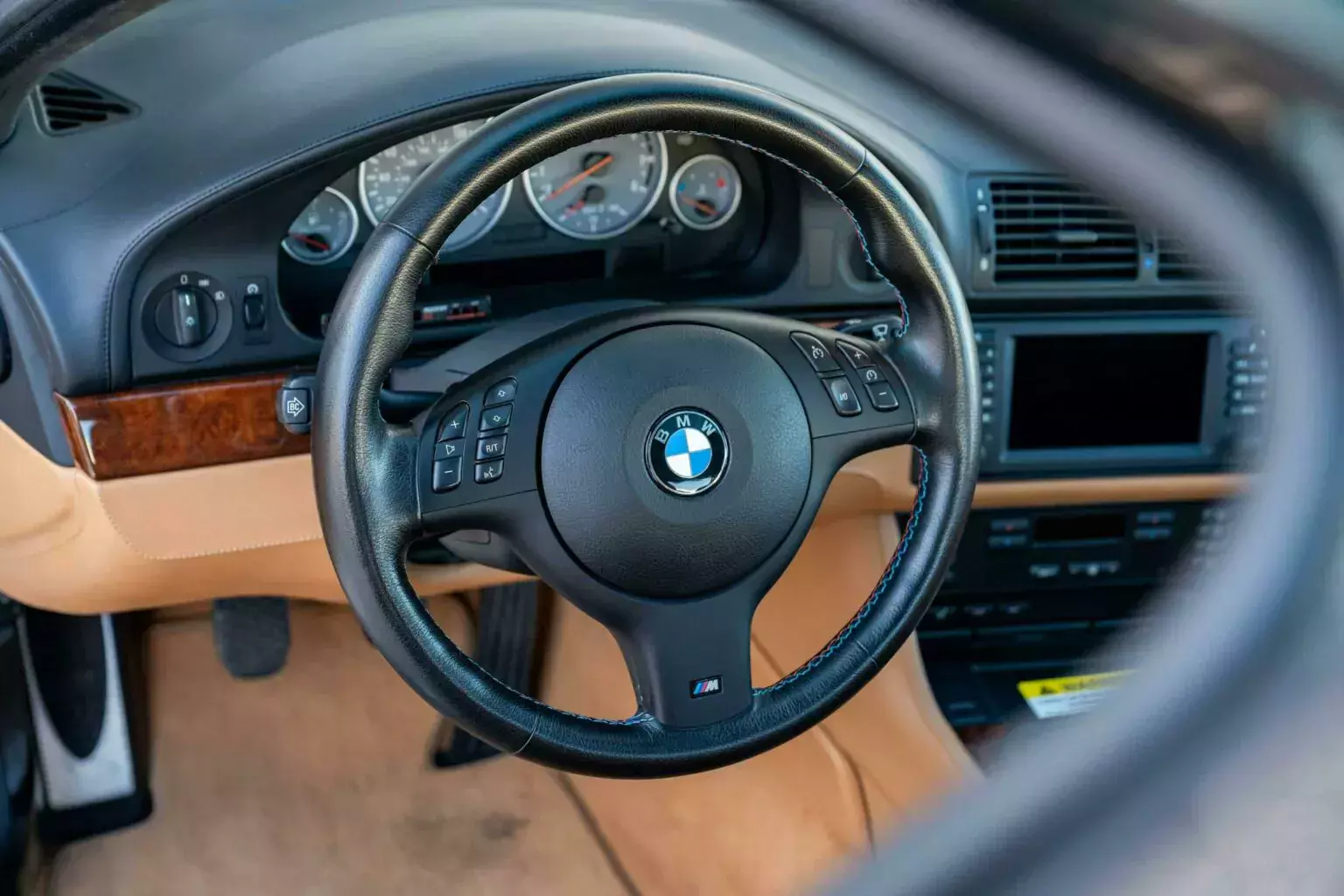 BMW-M5-9-1536x1024