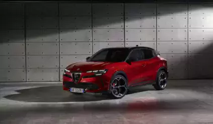 Alfa Romeo Milano / SUV / przód