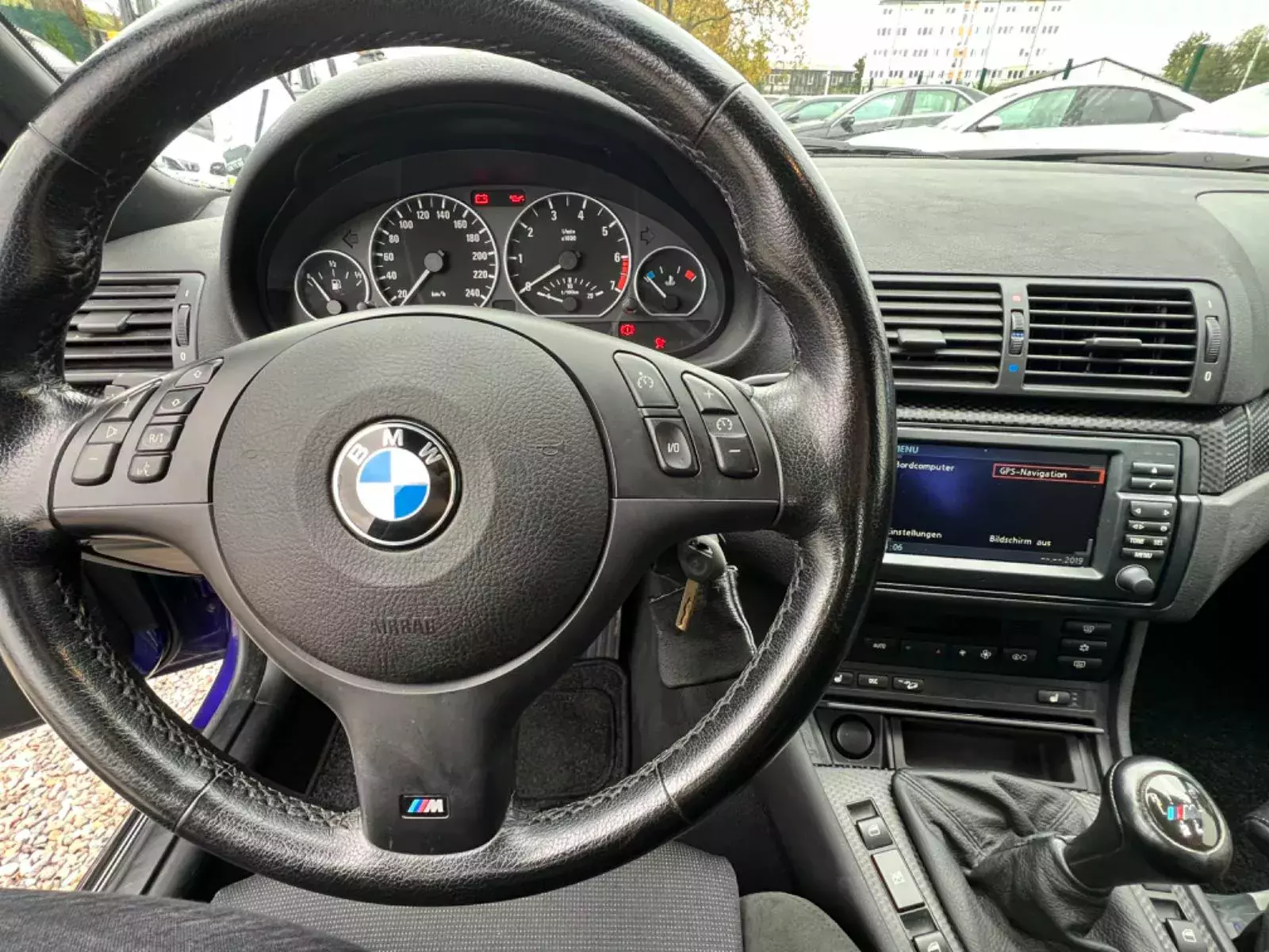 uzywane-BMW_330xi_E46