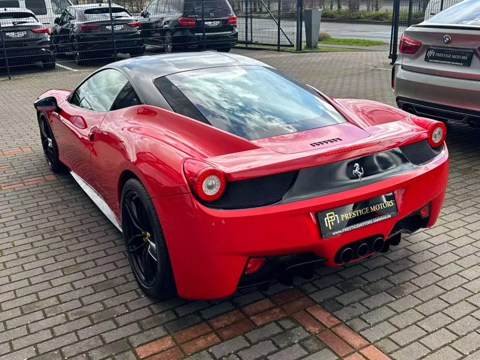 uzywane-ferrari-458-italia