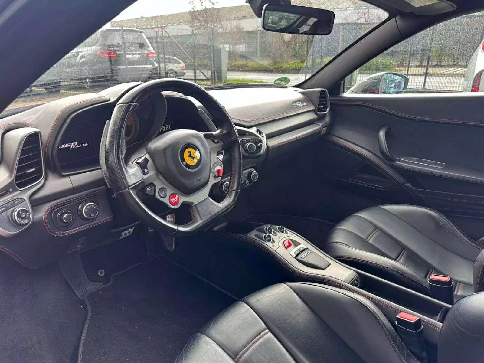 uzywane-ferrari-458-italia