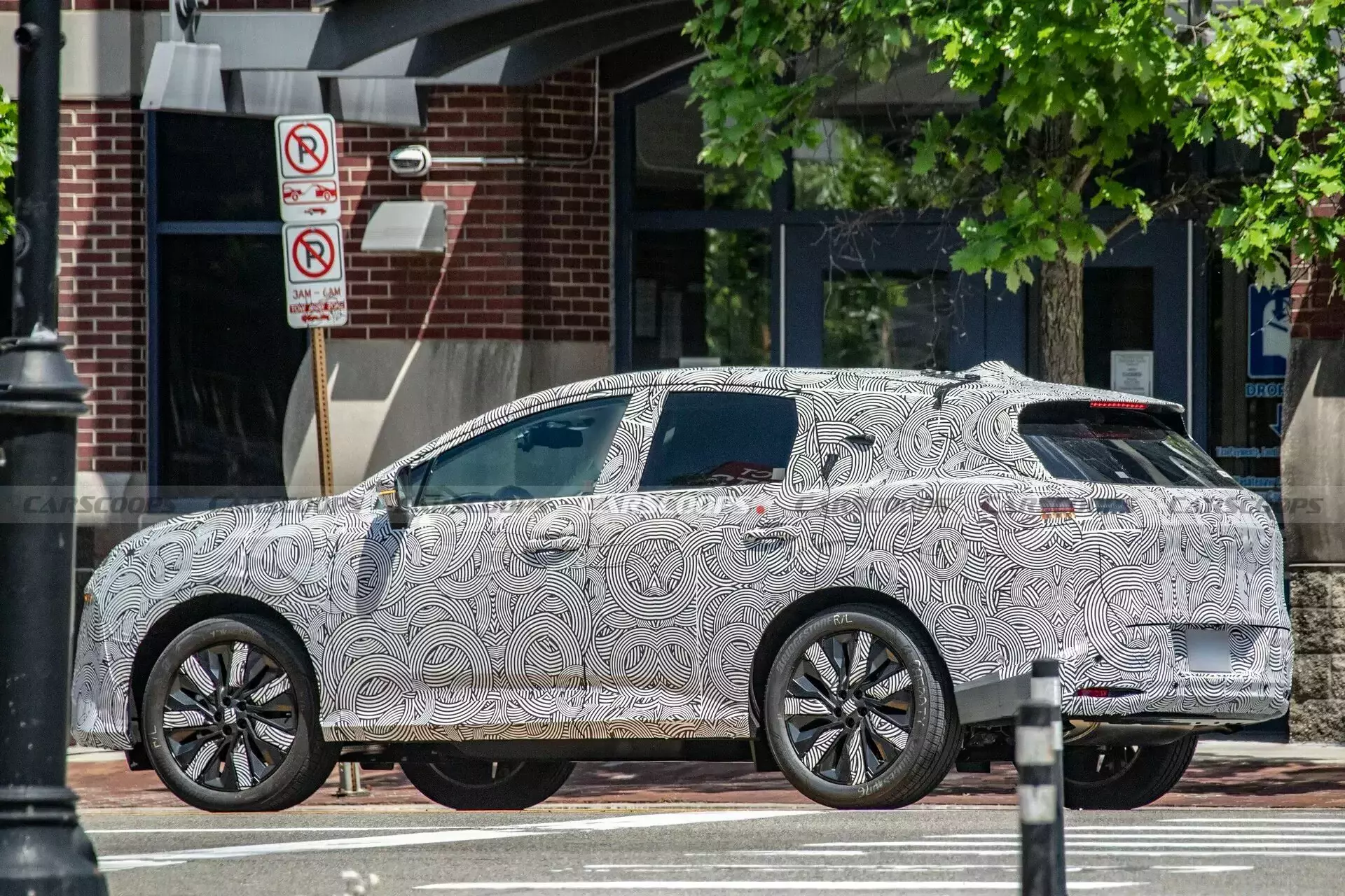 2025-Nissan-Murano SUV