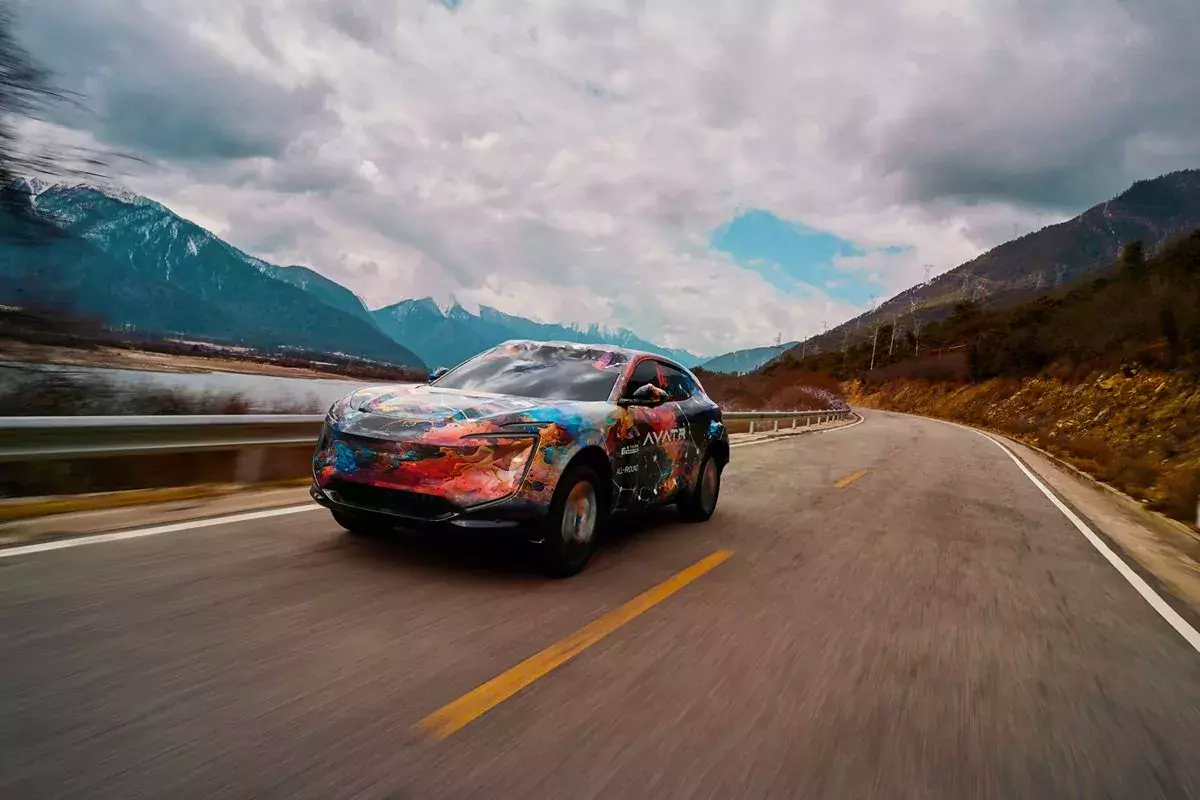 Avatr15 nowy rywal SUV'a Tesli Model Y