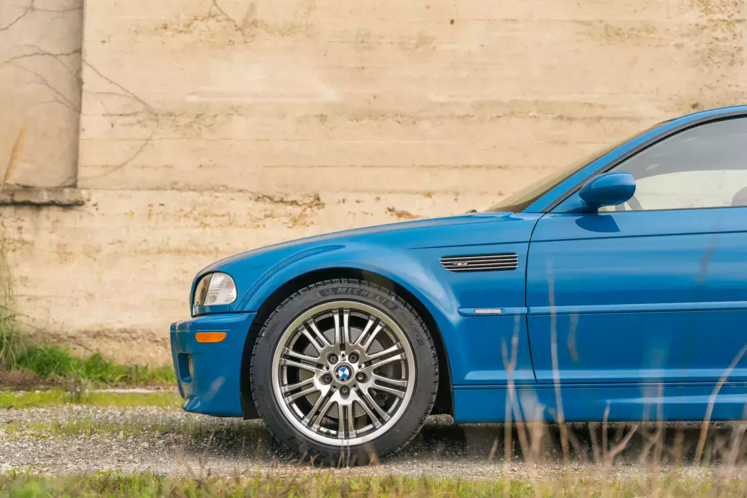 BMW-M3-25-1536x1024