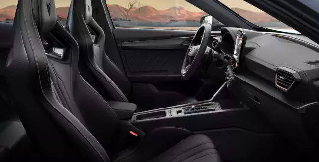 Cupra Formentor VZ5 / prestiżowy SUV / wnętrze