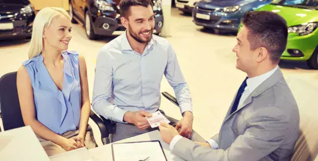 Jak szybko sprzedać używany samochód? Zwróć uwagę na te elementy