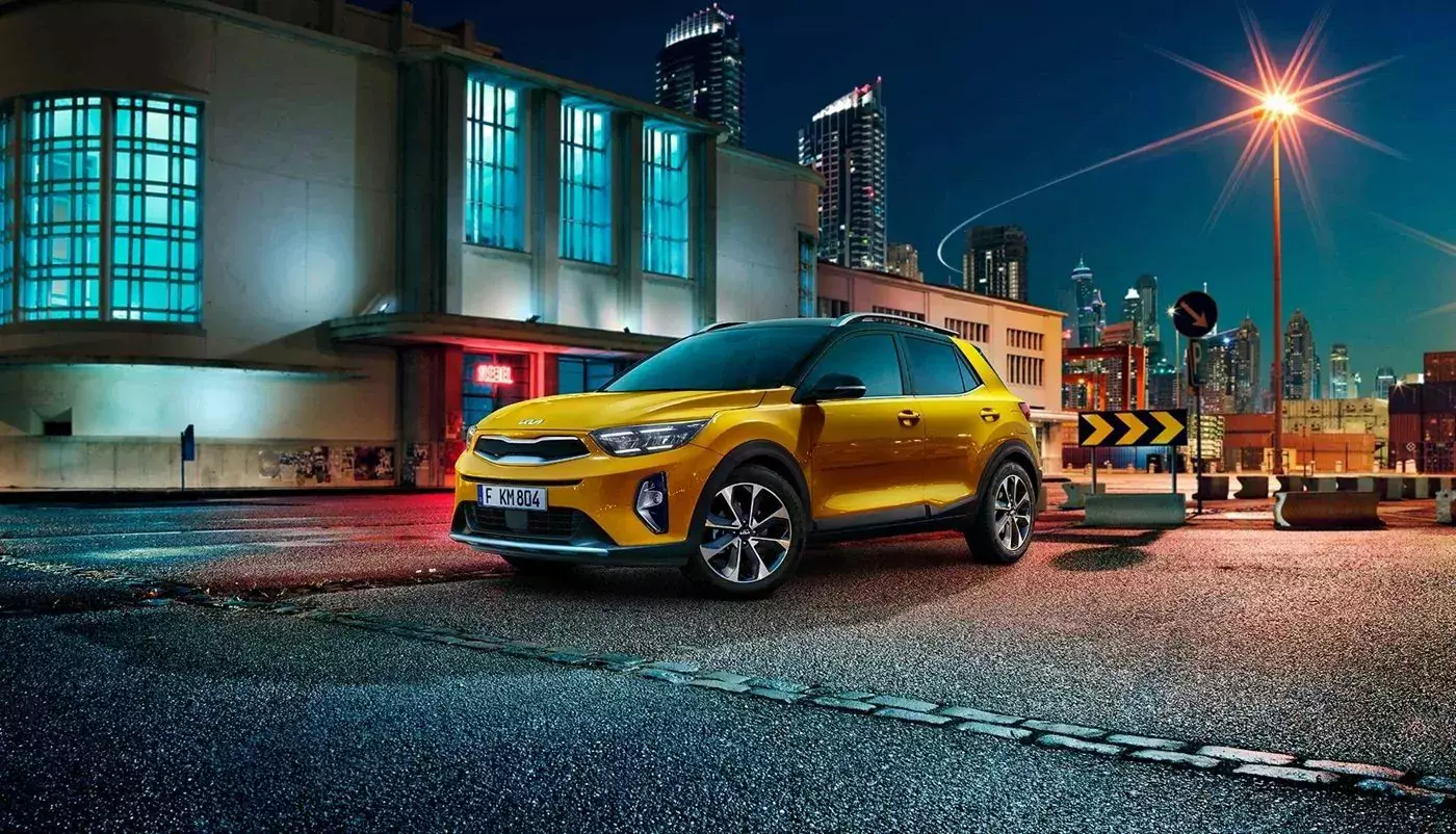 kompaktowy SUV Kia Stonic yellow