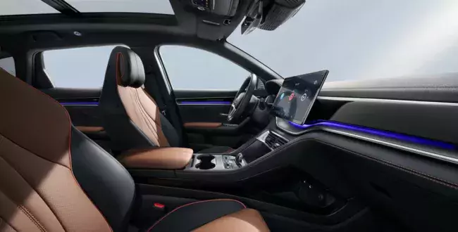 Seal U DM-I plug-in hybrid SUV