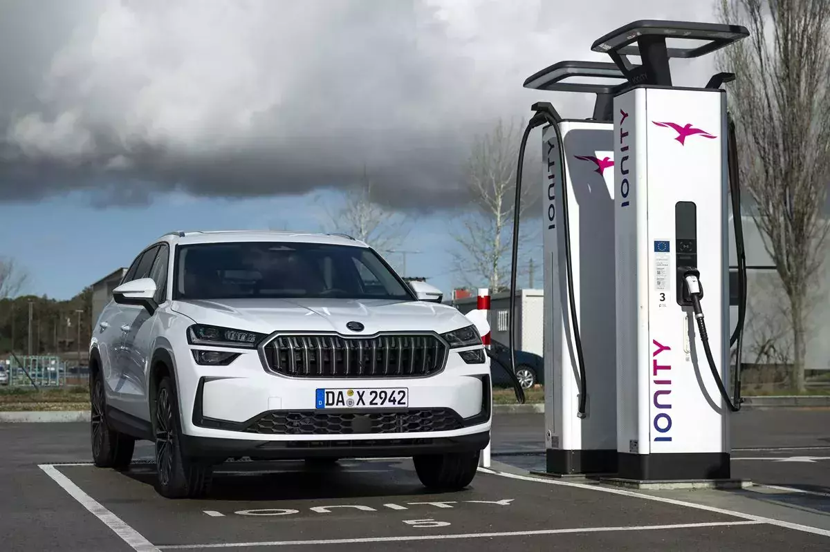 Škoda Kodiaq iV kierowcy chętnie kupują hybrydy plug-in w Niemczech