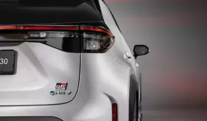 Toyota Yaris Cross 2024 / miejski SUV